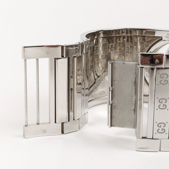 SOLD Gucci Vintage Monogram Twirl Watch - Picture 4 of 8